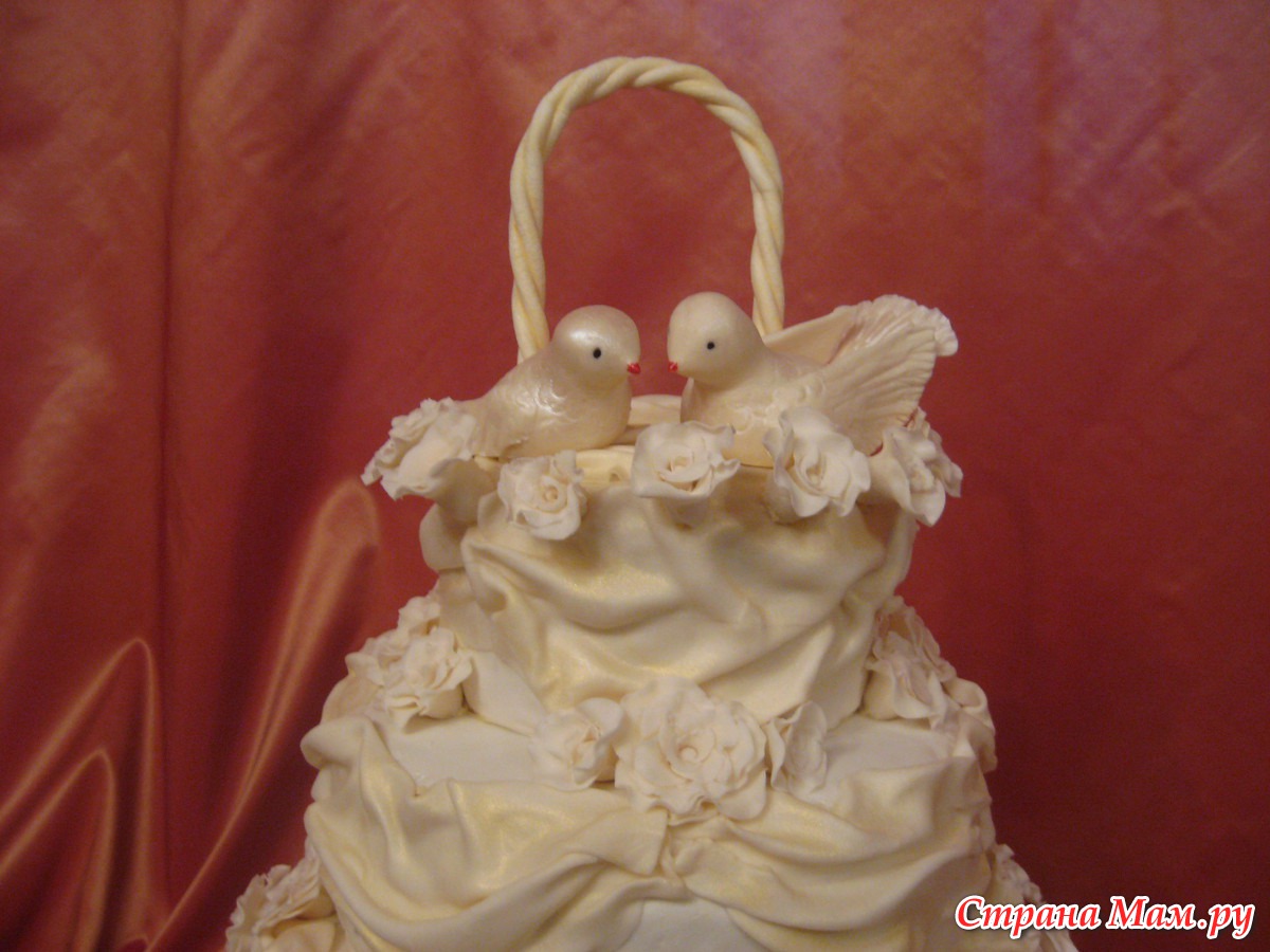 Свадебный торт с голубями страшные