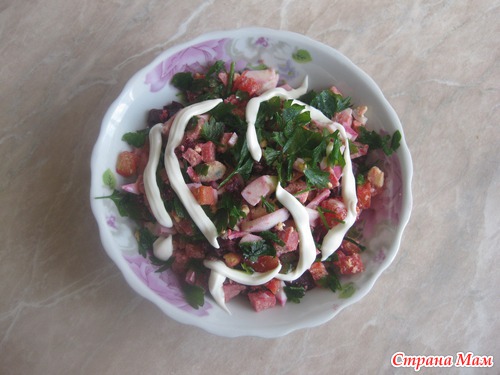 Вкусные салаты в необычной форме в фото