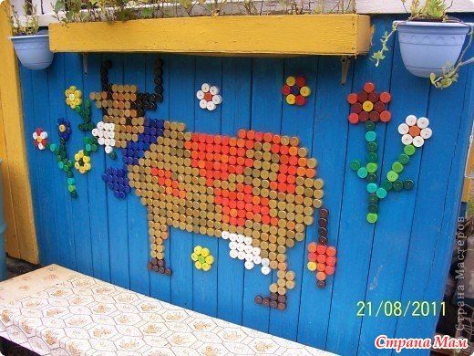 Поделки из крышек пластиковых бутылок для сада