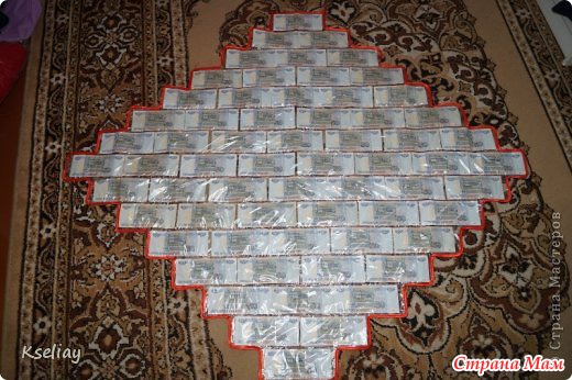 Прикольное поздравление к подарку ковер из денег - Сюрприз