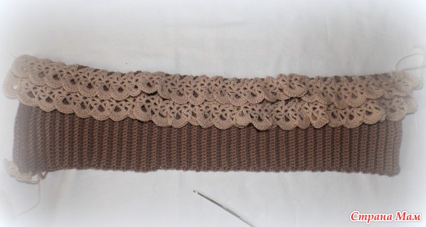  - Austen Lace Muffler