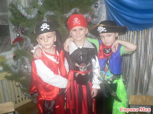 Пиратка вместо Снегурочки