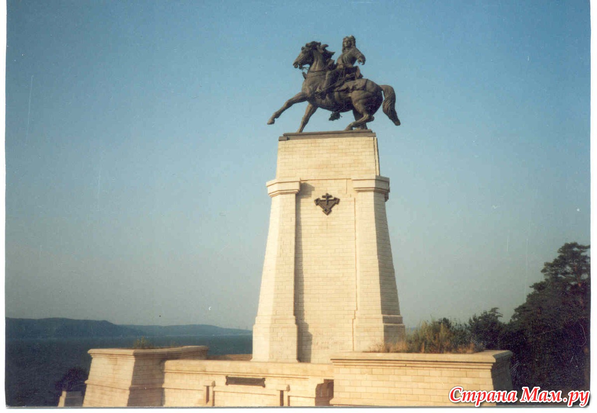 Памятник татищеву в тольятти фото