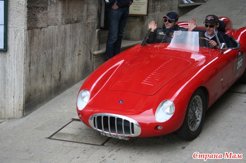 Mille Miglia a San Marino. "Тысяча Миль" Гонки на старинных машинах. Этап в Сан Марино.