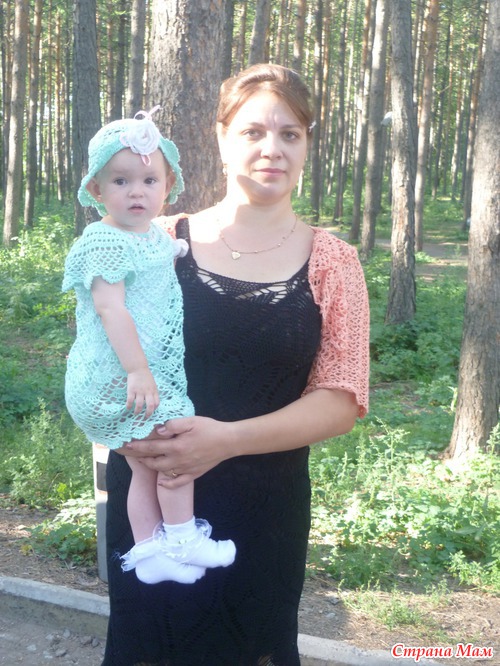 Девочки, я сделала это! связала и одела платье для себя)))