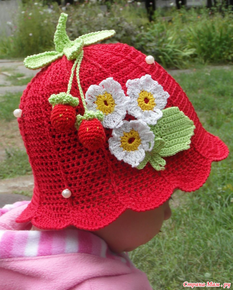 Вязаные детские шапки с цветами