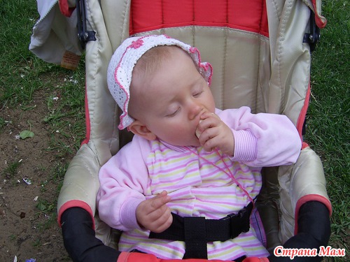 Еще чуть-чуть и мы будем годовасиком...