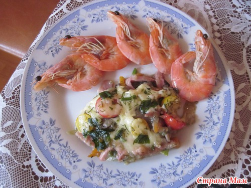 Запеканка с овощами и копчёностями)