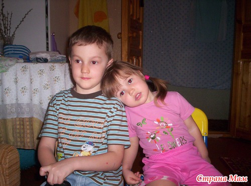 Первые цветы для нашей пацаночки