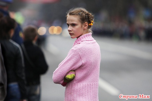 - "ЗАЧЕМ ВЫ МЕНЯ ФОТАЕТЕ?!?" Человек на улице фотографирует Вашего ребенка...
