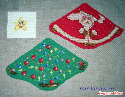 Вышитые ёлочные игрушки-колокольчики - Дед Мороз и ёлочка