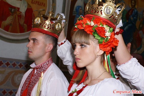 Венчание в украинском стиле)))много фото...