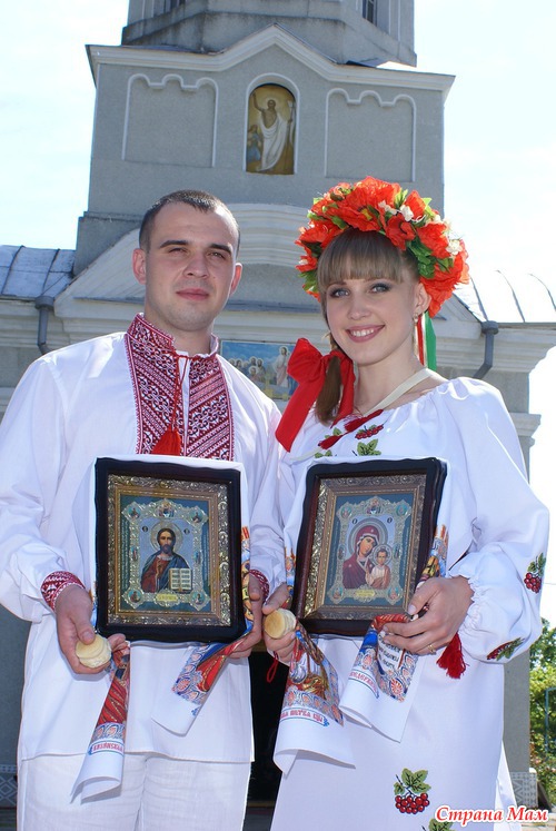 Венчание в украинском стиле)))много фото...