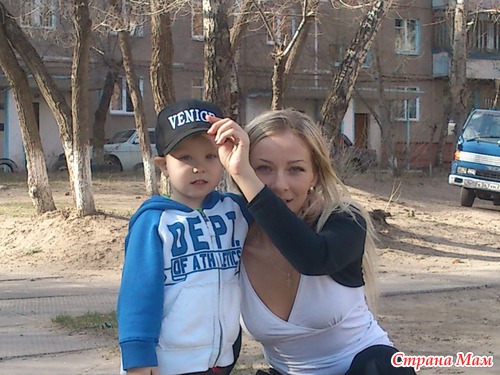 Ну не любит фотографироваться!