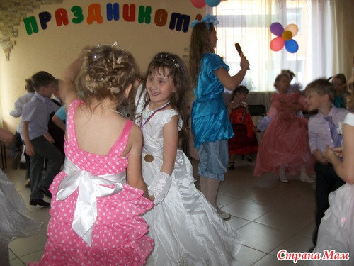 Первый выпускной! Радостно и грустно...
