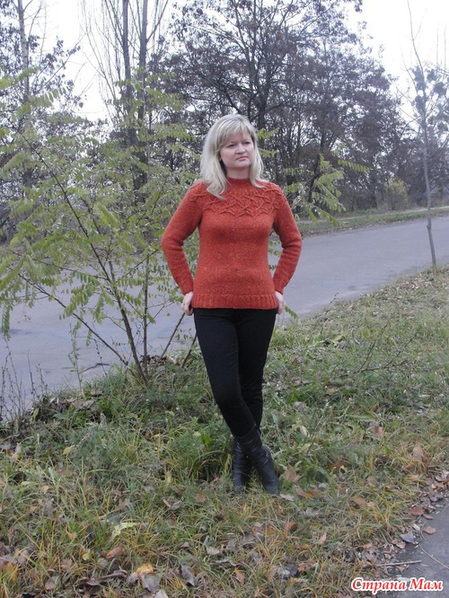  CABLE YOKE PULLOVER  Vogue