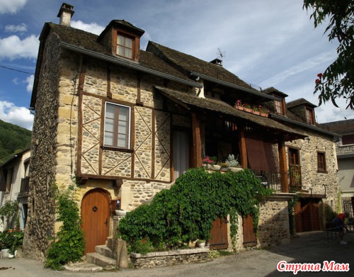  Sainte Eulalie d'Olt. 