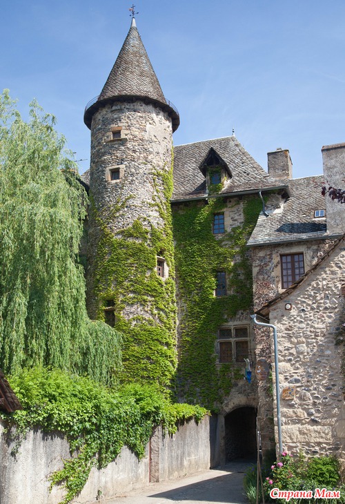  Sainte Eulalie d'Olt. 
