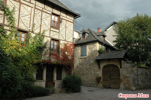 Sainte Eulalie d'Olt. 