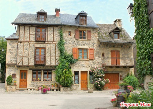  Sainte Eulalie d'Olt. 