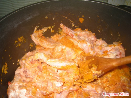 Капуста тушеная с курицей или всё в дело!:)