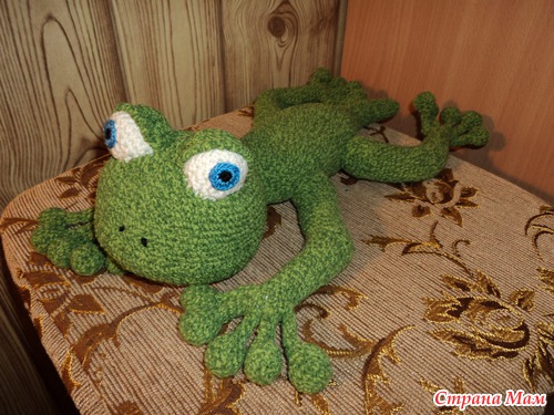Ящерки и черепашки крючком.