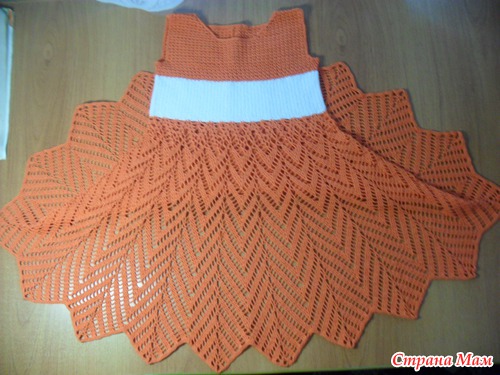 Белое платье с розой из он-лайна