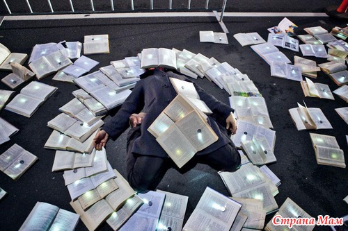   Literature VS Traffic   