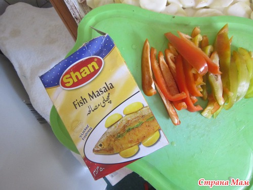 Скумбрия, запечённая с овощами.