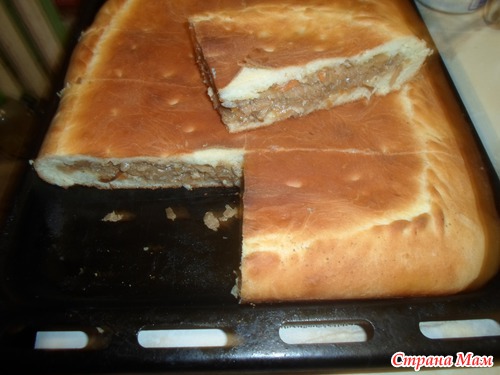 Пирог с капустой и рыбой.