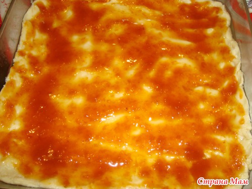 Пирог с арбикосами и клубникой.