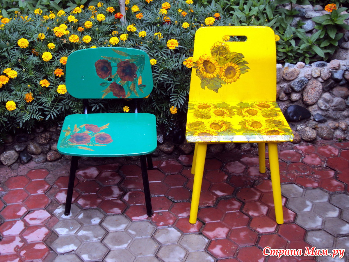 Покраска стульев в детском саду