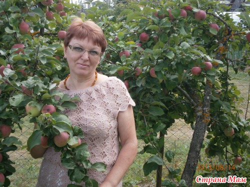 . Кофточка крючком из мохера.