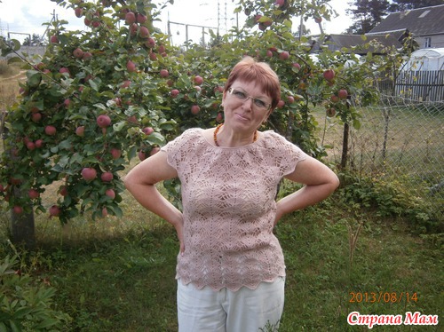 . Кофточка крючком из мохера.