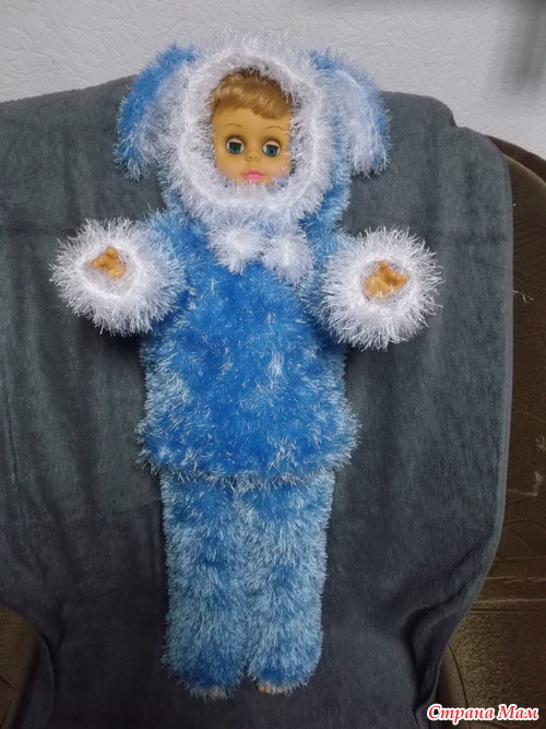 . Детские костюмчики из травки.