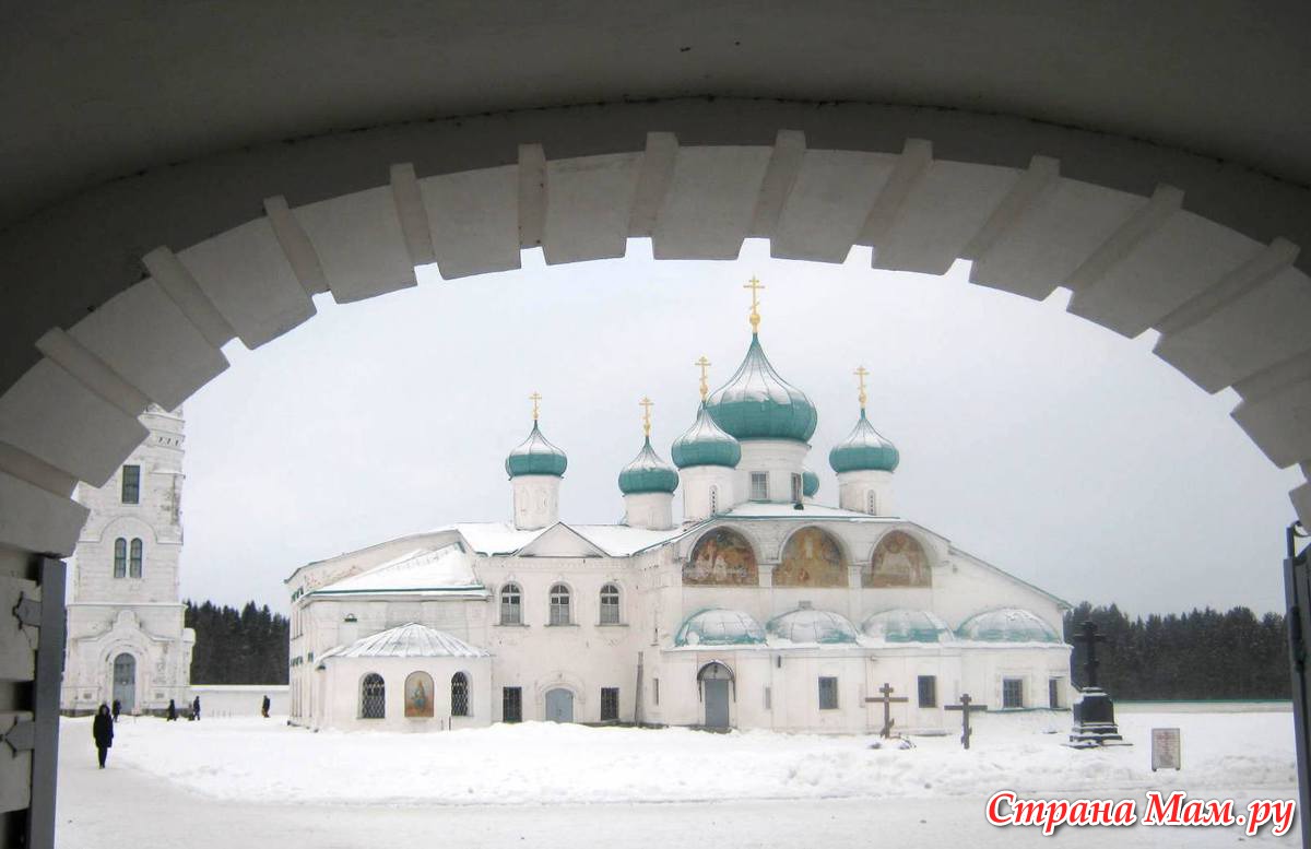 Монастырь Александра Свирского зимой