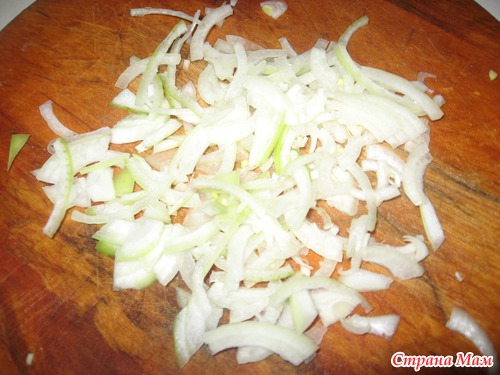 Салат с капустой и луком..
