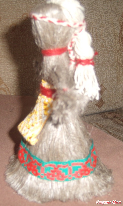 Кукла из льна