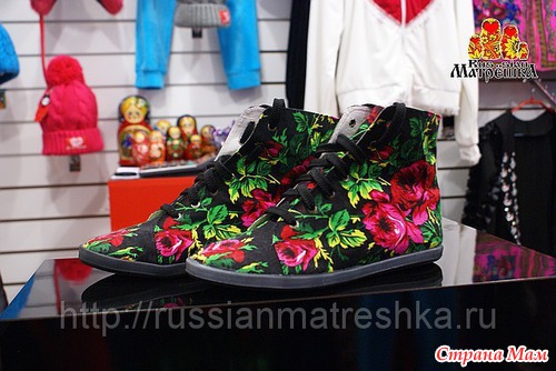 Опрос Матрёшки - ультрамодная одежда в русском национальном стиле