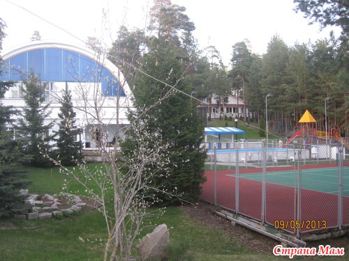 Наш первый с малышкой выезд за город. Фототчёт с большим опозданием...