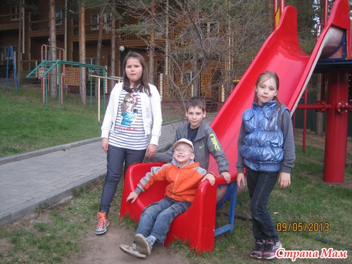 Наш первый с малышкой выезд за город. Фототчёт с большим опозданием...