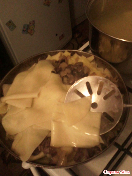 Бешбармачный пирог с куриными сердечками