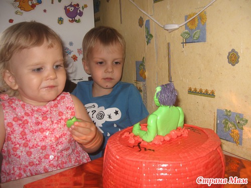 Тортик сыночку на варенье!)))