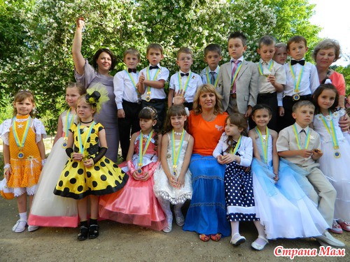 А вот и наше "выпускное" платье )))