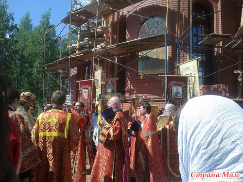 Крестный ход у нас в приходе.