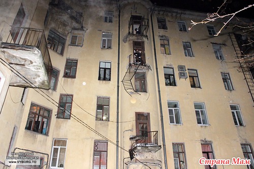 В Выборге рухнули два балкона