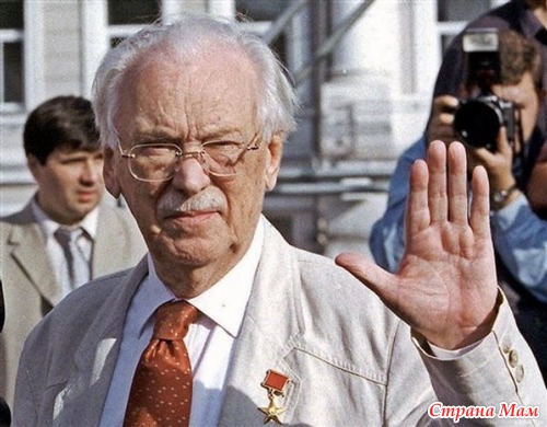 Сегодня исполняется 100 лет со дня рождения Сергея Михалкова