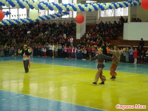 Праздник Новруз школьный.