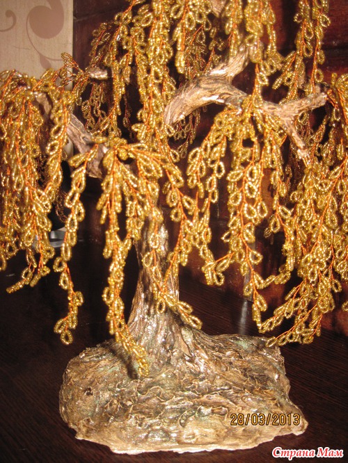 Плакучая ива из бисера