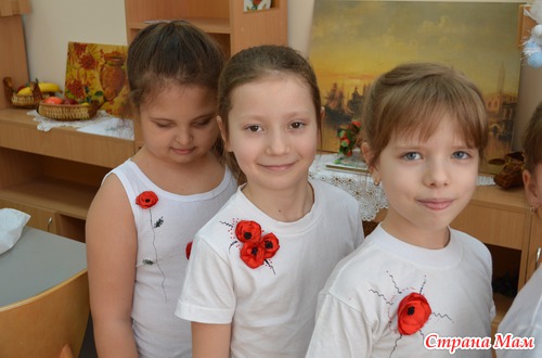 Как мы вчера одежду украшали! Много фото.
